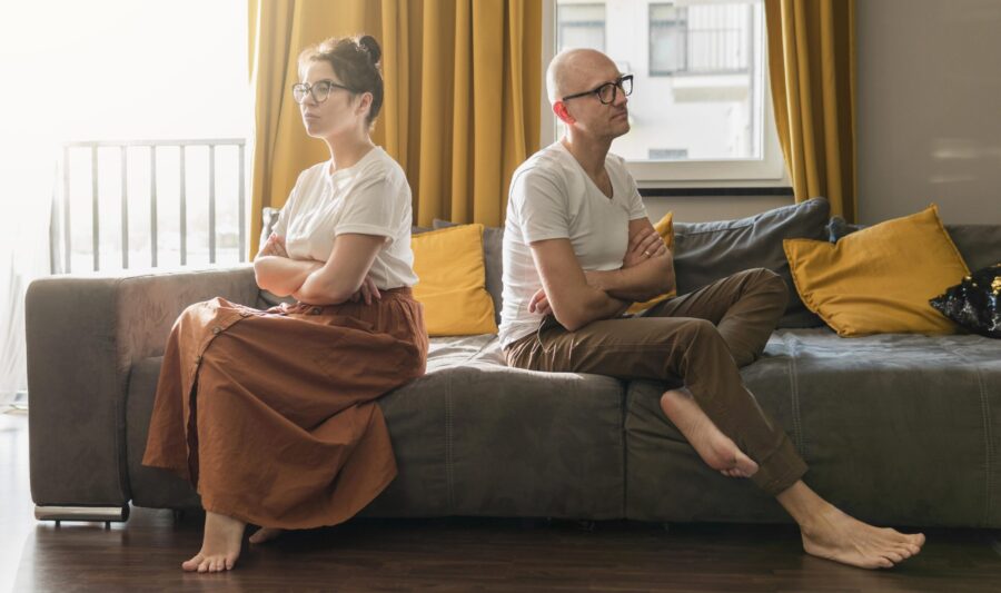 full-shot-couple-couch