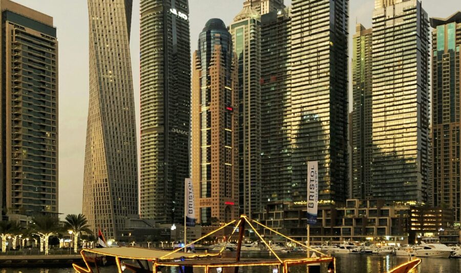 victor-malyushev-j7CCVNDGOQs-unsplash